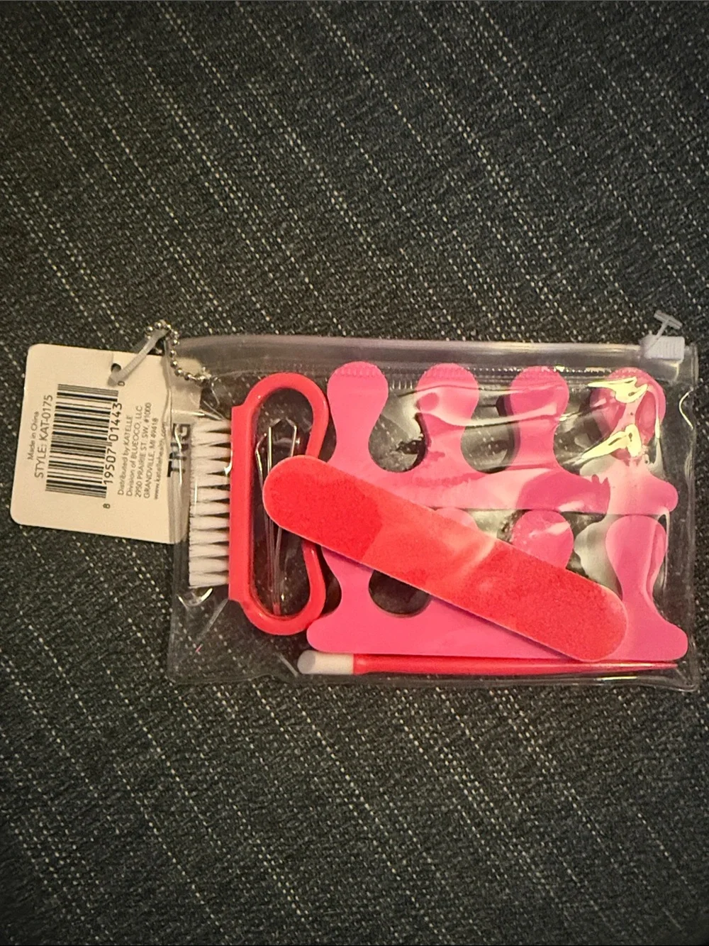 Pink Women’s Pedicure Kit - Toe Separators & Nail Care Set